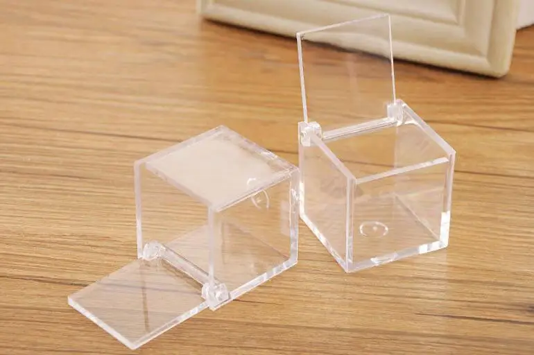 

200pcs Food Grade Clear Plastic Square Box Candy Box Flip Transparent Gift Packing Case Wedding Favor Souvenirs SL4001