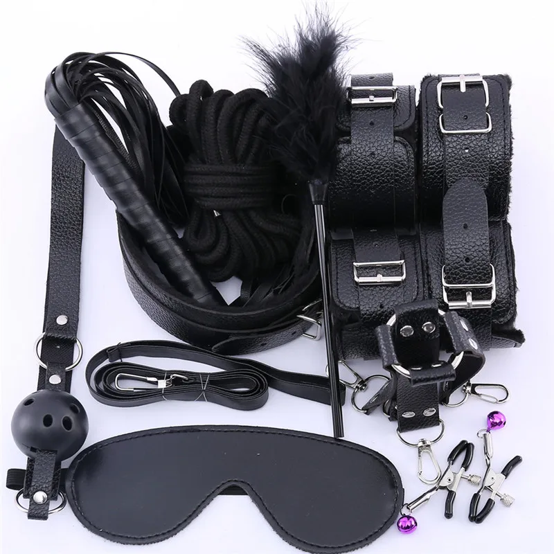 Comprar 10 unids set Sexy Lencería BDSM cuero de poliuretano Set de Bondage sexo esposas Footcuff látigo cuerda venda para ojos erótica juguetes sexuales íntimos productos
