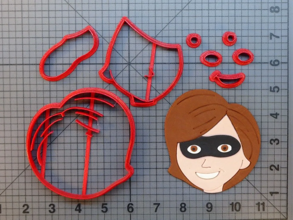 JB_The-Incredibles-Helen-Parr-266-701-Cookie-Cutter-Set-Animated-Movie-Character-266-701