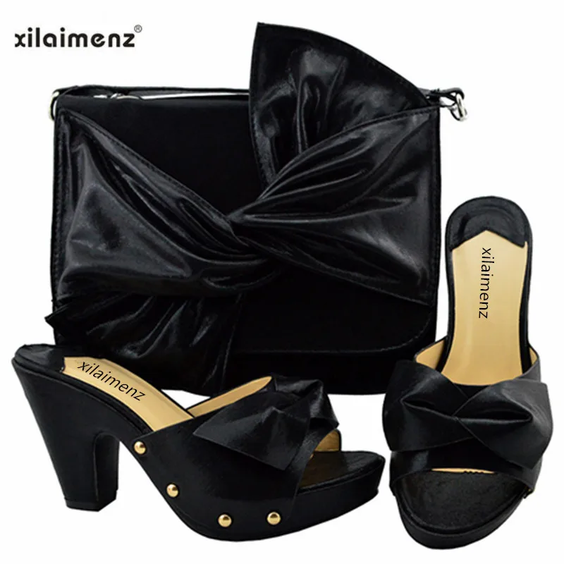 YM006 Black 