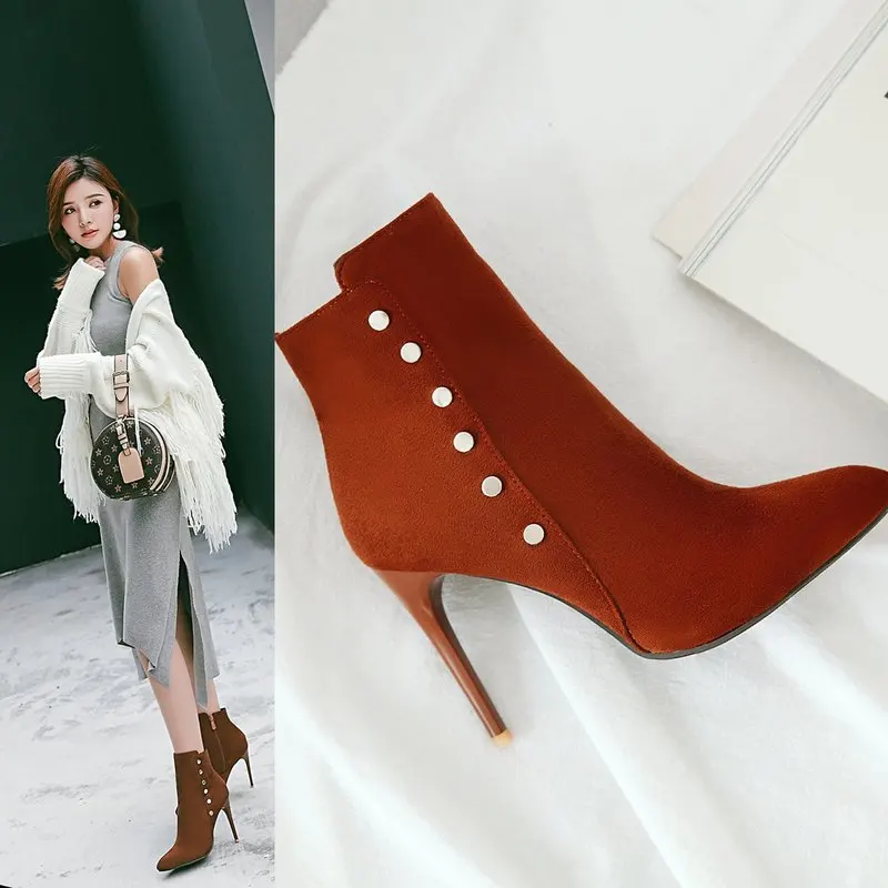 

2019 new sexy Ankle Boots rivet decoration thin High Heels Shoes Woman Zipper pointed Toe Females Boots Plus Size 34-43