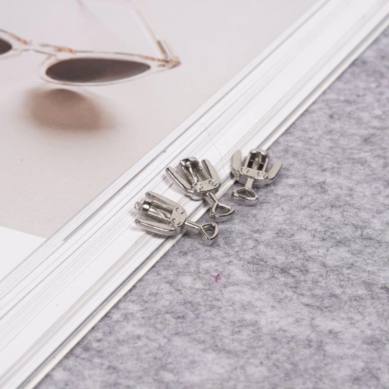 Dongzhur Miniatures Dolls House Furniture Opener 1:12 Doll House Accessories Dollhouse Mini Model 3pcs/Set Red Wine Opener Model