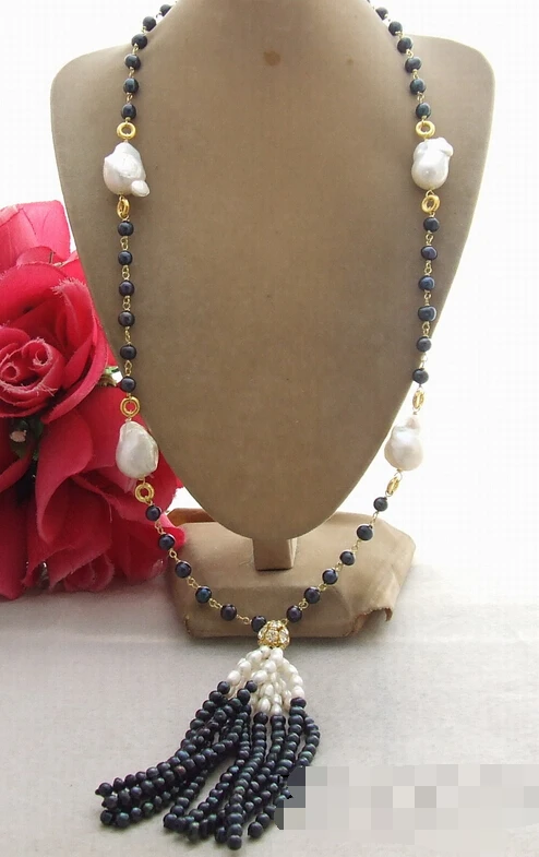 

huij 004573 Bead-Nucleated Pearl Necklace