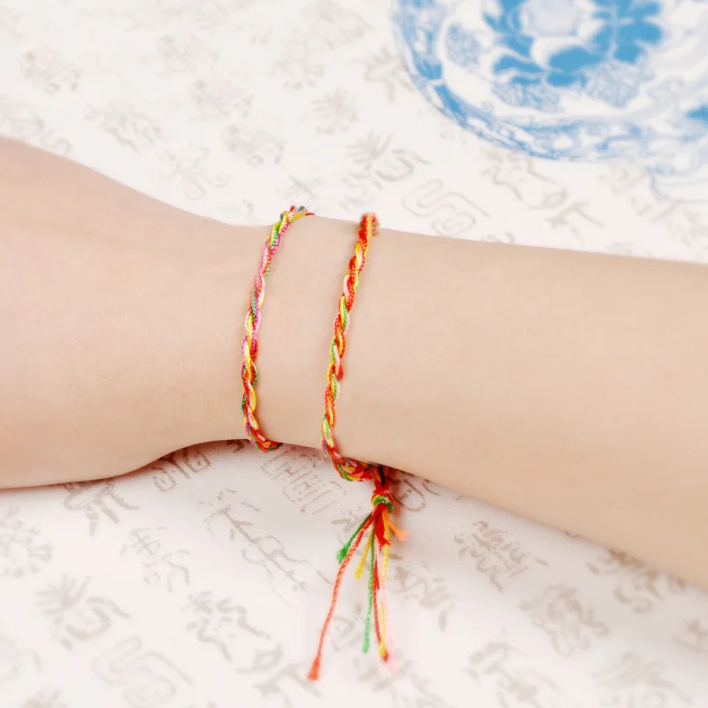 

Hot Colorful Long Tassel Women Lady Girl DIY Weave Rope Bracelets Multicolored Bracelet Random Color Wholesale