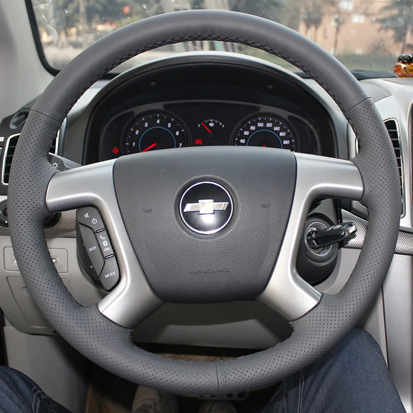 

Case for Chevrolet Captiva steering wheel cover Genuine leather DIY hand sewing Anti-sliip Car styling cover