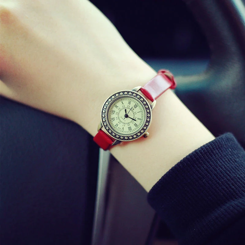 Shellhard 1pc Retro Elegant Ladies Tiny Watch Roman Numerals Small Face Women Thin Leather Quartz Casual Wrist Watch
