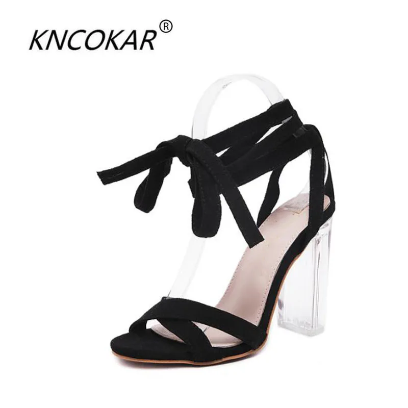 

KNCOKAR 2018 The new women of summer fashion sweet crystal thick with round head and open toe cross strap sandals