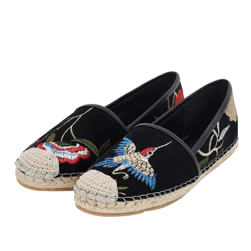 

2018 Spring and Autumn New Leisure Holiday Street Light Flamingo Flower Embroidery Breathable Comfortable Shoes Female Flat