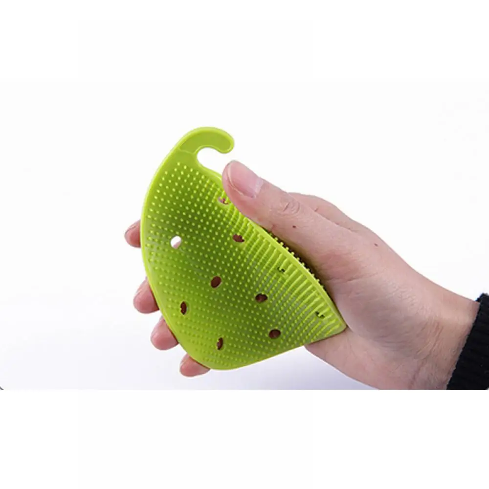 

NEW Multifunctional Fruit Vegetable Potato Cleaning Brush Kitchen Home Gadget