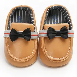 Модная обувь для маленьких девочек 0-18 мес., дышащая Нескользящая красивая кожаная модная детская обувь в полоску с бантом для малышей