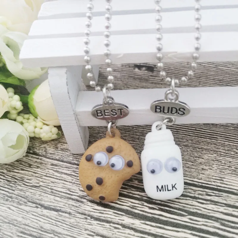

New LNRRABC Hot 2Pcs/Set Lovely Cartoon Best Buds 3D Milk Biscuit Pendant Chic BF Chain Necklace Fashion Jewelry Gift