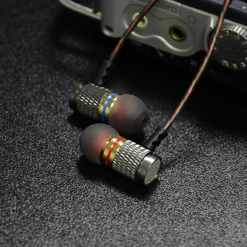 Free shipping QKZ ED2 Earphones and Headset For the Phone DJ MP3