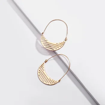 

HUIDANG Fashion Gold Plating Moon Shape Hollow Metal Statement Drop Earrings for Women