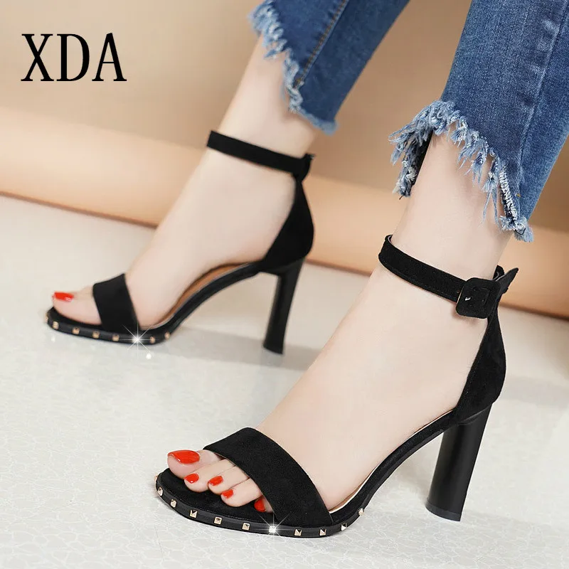 

XDA Women Buckle Rivets Sandals Ladies Shoes Spring High Heels Concise Peep Toe sandals Pumps Female Square Heels sandals D341