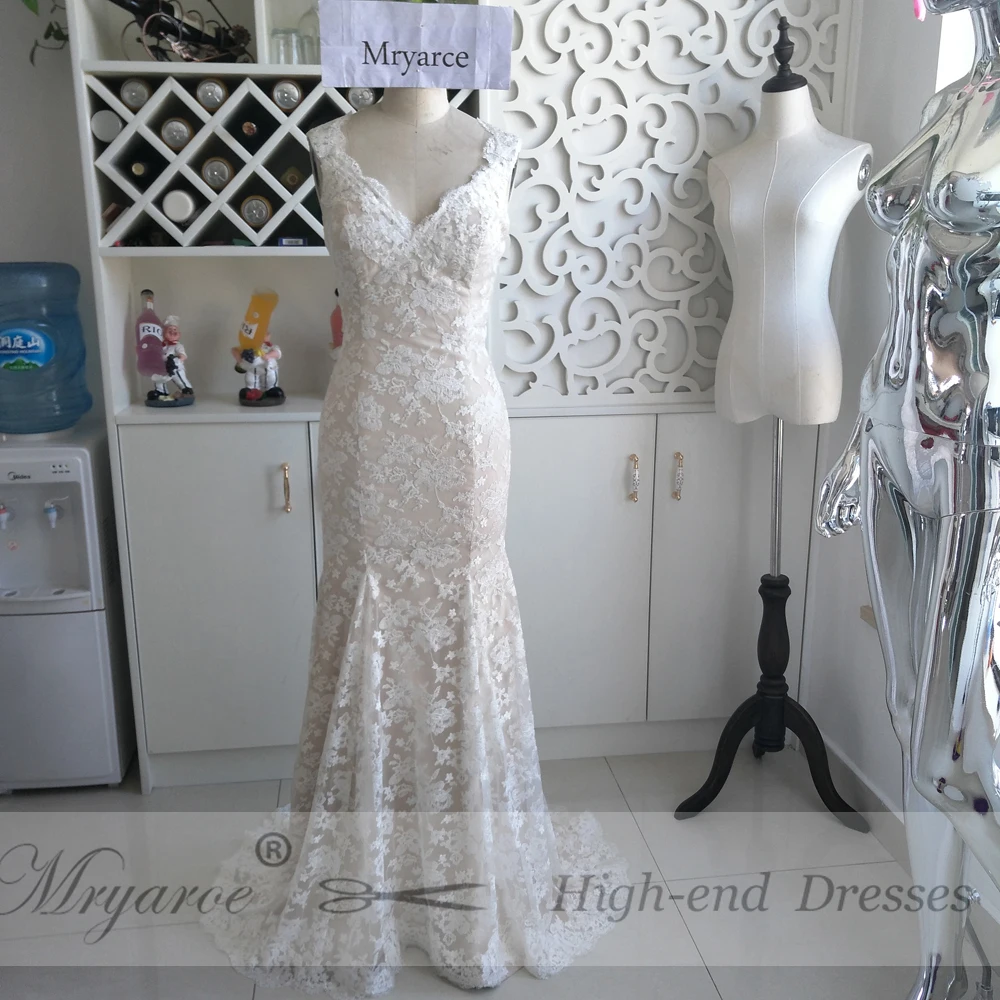 Vintage Lace Mermaid Wedding Dresses Open Back Bridal Gowns With Cap Sleeves Keyhole Dress vestido de noiva de renda (1)