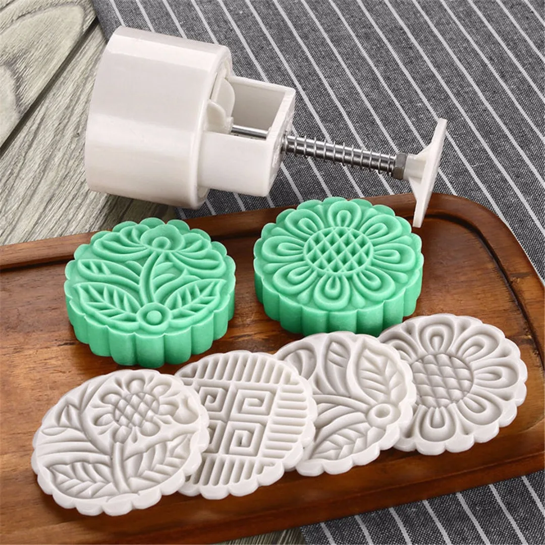 New Round Mooncake Pastry Mold Hand Pressing Mooncake Molds With 4pcs Stamps Cookies Biscuit Mold DIY Tool