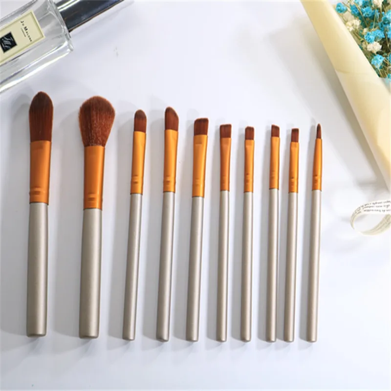 

10pcs Travel Wood Makeup Brushes Cosmetic Face Foundation Power Eyeshadow Blush Make Up Brush Kit Maquiagem YA50-10