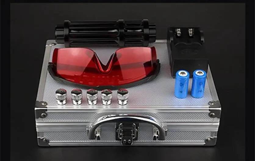 

2018 Newest Long Most Powerful Blue Laser Pointers Laser Torch 450nm 100000m Focusable Flashlight burn Cigarette With 5 Star Cap