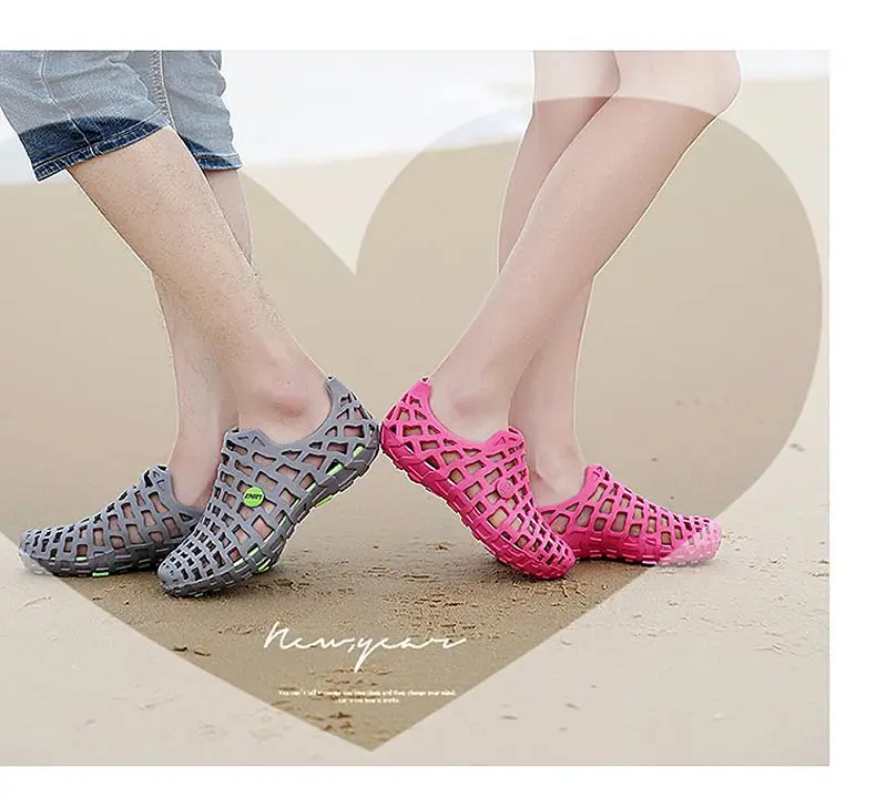1 (41)Hollow Wading Shoes Breathable Aqua Shoes Beach Sandals Adult Slippers Sport Upstream Shoes Women Diving Socks 