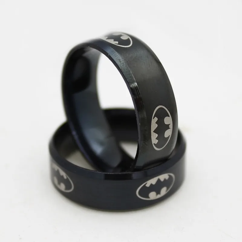 Нержавеющая стальное кольцо ювелирных изделий мужчин Бэтмен кольцо темное Knigh кольцо Супермена 316l кольца из титана и стали для женщин