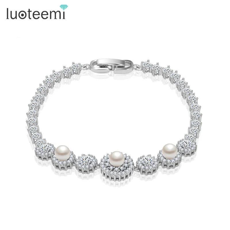 

LUOTEEMI New Fashion Charm Bracelet High Quality Hearts and Arrow Round Cubic Zicon 3 White Imitation Pearl Bangle Jewelry