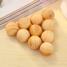 20шт Mothball натуральный ароматический из дерева красного кедра шары кедровые шары сосновый шар для одежды для хранения дома Deworming