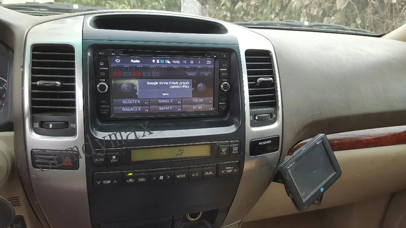 Top 100*200 MM size car dvd player for toyota universal Rav4 Corolla Vios Hilux Land Cruiser car audio stereo built in wifi RDS 2