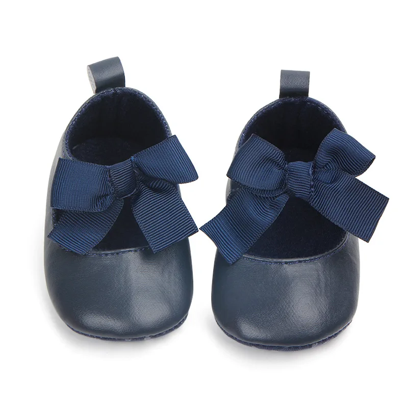 Новинка; сезон весна-осень; новые тонкие туфли с эластичным поясом для маленьких девочек; милые туфли принцессы с бантом; туфли на плоской подошве с животными для девочек; sbebe