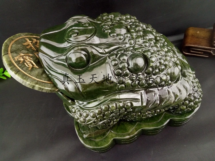 

Natural jade jade toad toad three feet South decoration feng shui ornaments lucky mascot new home business gifts navidad