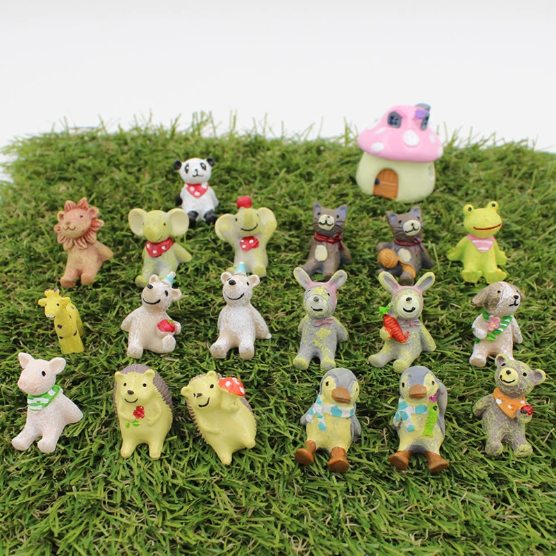 mini garden figures