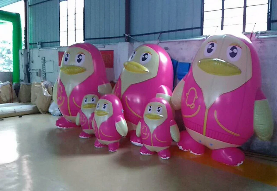 

Happy Inflatable customized inflatable cartoon toy inflatable penguin inflatable decorations ,merry decorations