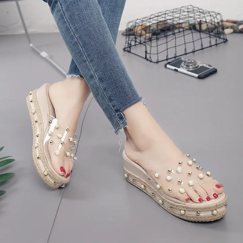 

Crystal Outdoor Word Slipper Woman Summer Clothes Transparent Bottom Slope Sandals