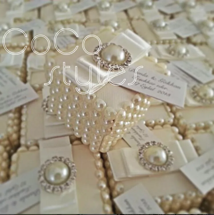 

Cocostyles fabric gift box with pearl handmade customized volumetric packaging