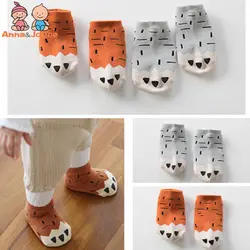 Новые носки для малышей мягкие Носки для девочек мультфильм шаблон характер младенцев хлопковые носки детские теплые носки atws0082