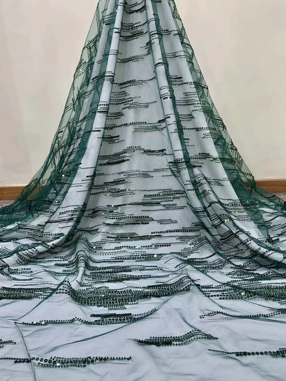 

2019 high quality sequence French Nigerian sequins net lace,African tulle mesh sequence lace fabric for dress 5yards/lot