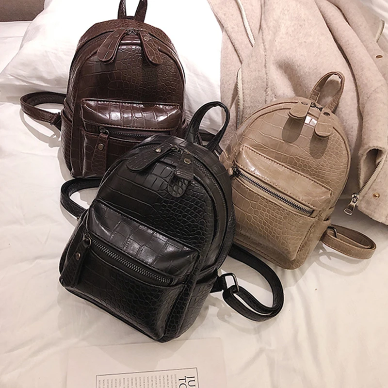 

2019 Fashion Women Leather Backpack New Crocodile Pattern Travel BackPack Rivet Shoulder Bag Backpacks Girls School Bag Backpack