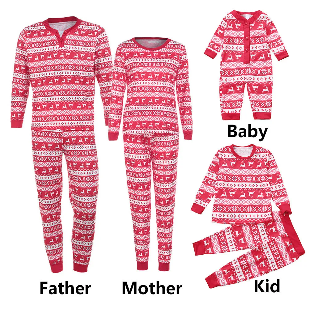 

Deer Christmas Sweater Mommy and Me family matching clothes tshirt Sets Mom Dad Son Baby Girls family look Outfits SET 1n5