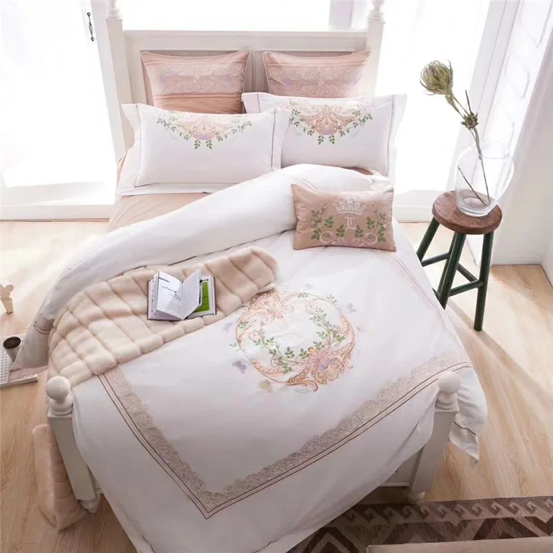 Modern Classical Style Luxurious Embroidery King Queen Size 4 6 7