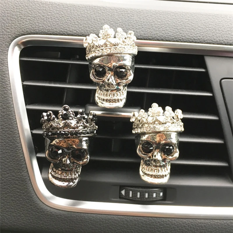 

Nice Metal Skull Head Automobile Decoration Perfume Clip Car Air Freshener Air Cconditioning High Quality Perfume Car Accessorie