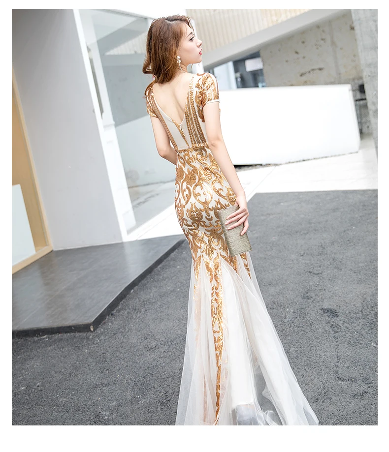562