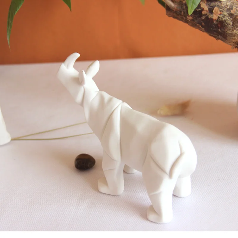 Modern ceramic geometric white rhinoceros statue abstract animal figurine Spanish bullfight sculpture home decor accessories | Дом и сад