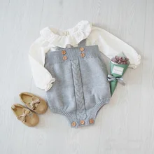 Ins chaude vêtements de style Enfants pendant le printemps et automne bébé bébé à tricoter salopette dress bretelles grimper vêtements
