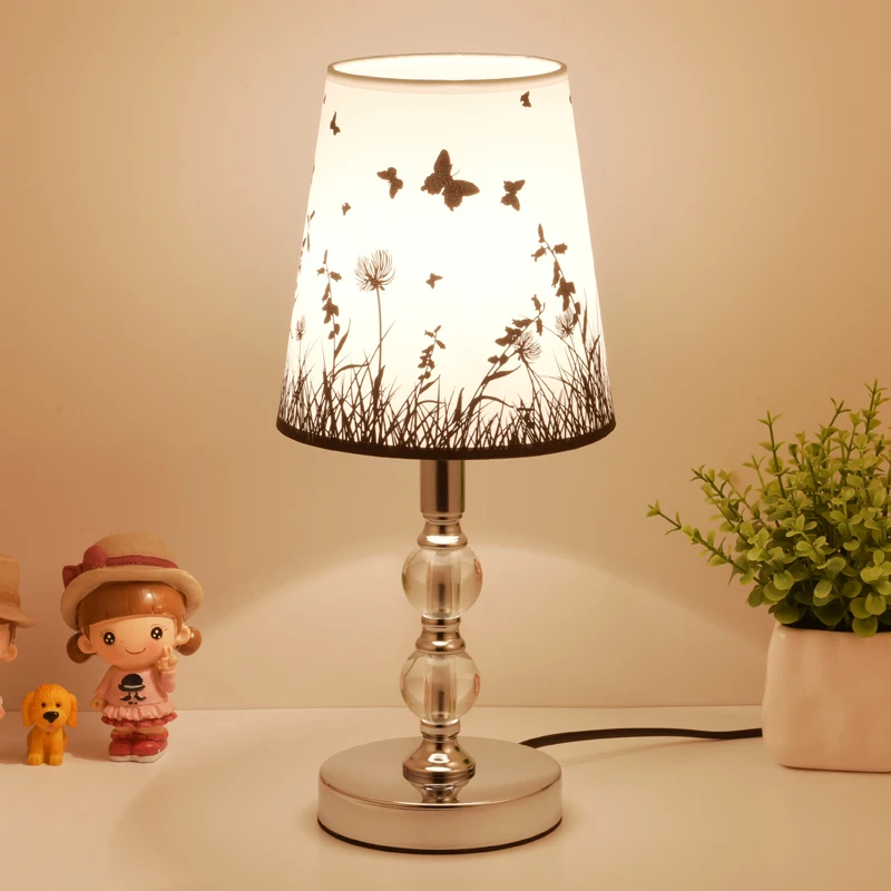 

Table lamp Nordic Crystal table light bedroom bedside lamp romantic night light Fabric Living Room Decoration home deco metal
