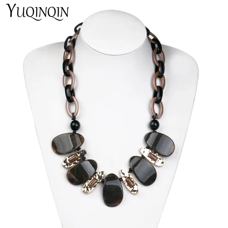 

Long Geometric Gold Acrylic Resin Pendants Fashion Necklace for Women Big Chains Vintage Designer Necklaces Jewelry Wholesale