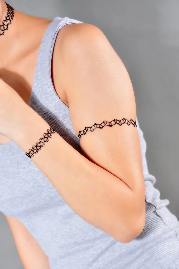 Classic Stretch Tattoo Choker Necklace Cheap High Quality Retro Geometric Elastic Adjustable Women Chokers Neckless Bracelet Set (1)