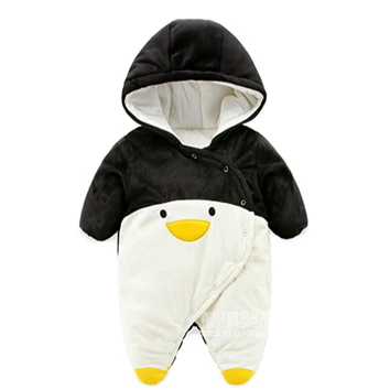 New 2017 Autumn Winter Wanrm Rompers Newborns Baby Boy Clothes Bebes Cartoon Penguin Thick Cotton Jumpsuits