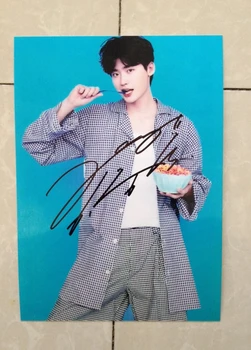 

hand signed Lee Jong Suk autographed photo 5*7 inches K-POP 102018B