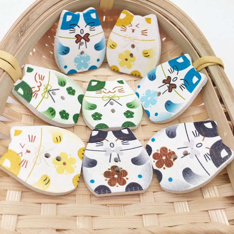 

10 Pcs Painted Cat Wooden Buttons Mixed Color Woodwork DIY Garment Sewing Buttons DIY Scrapbooking 20mm Buttons for Clothing