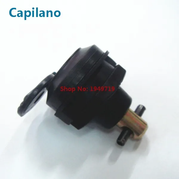 YBR125 side cover lock (5)