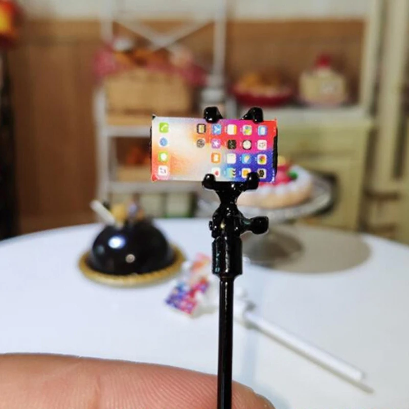 cell phone model XR 1:12 Dollhouse acessories miniature the selfie stick 